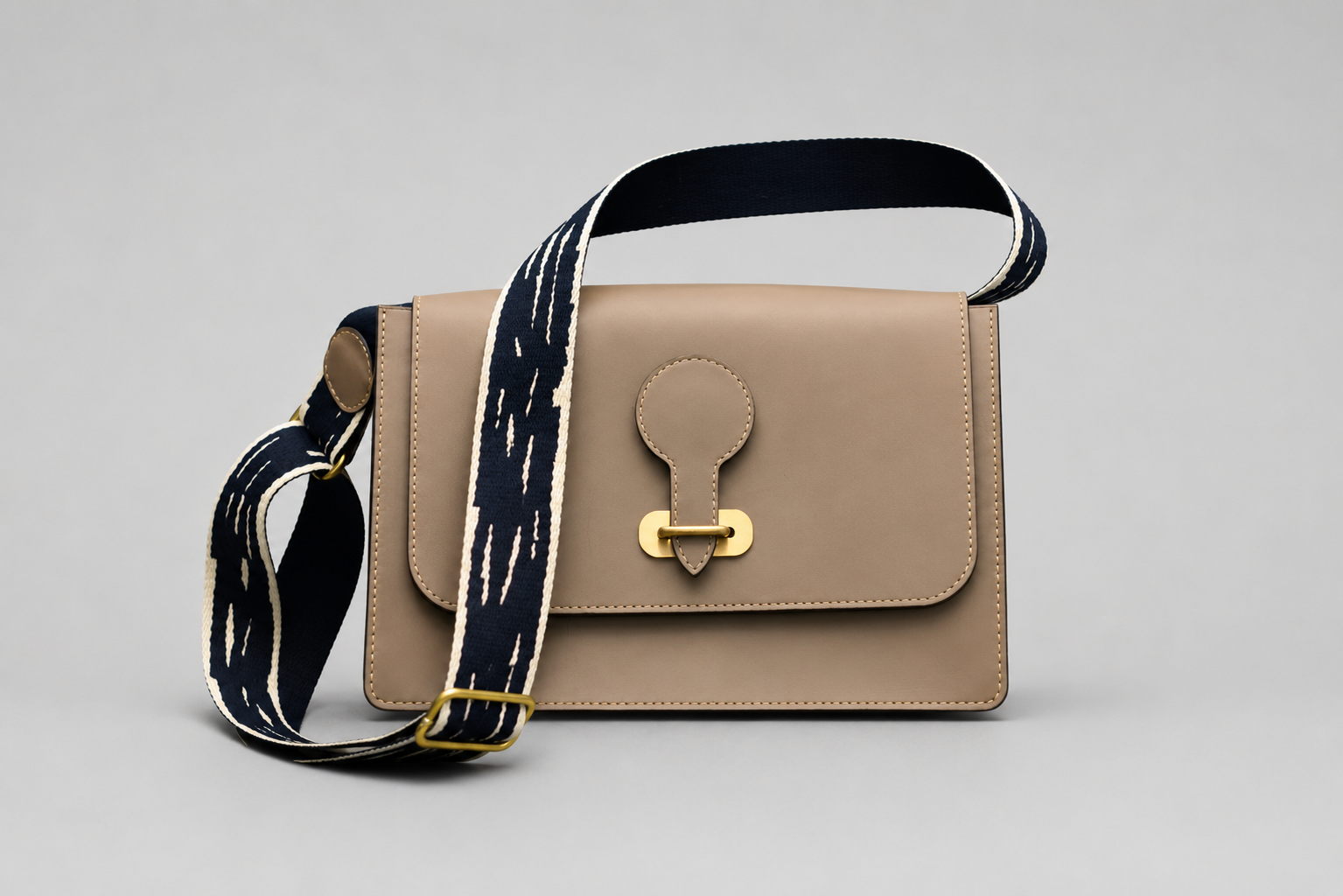 Arch Medium Bag, Stone