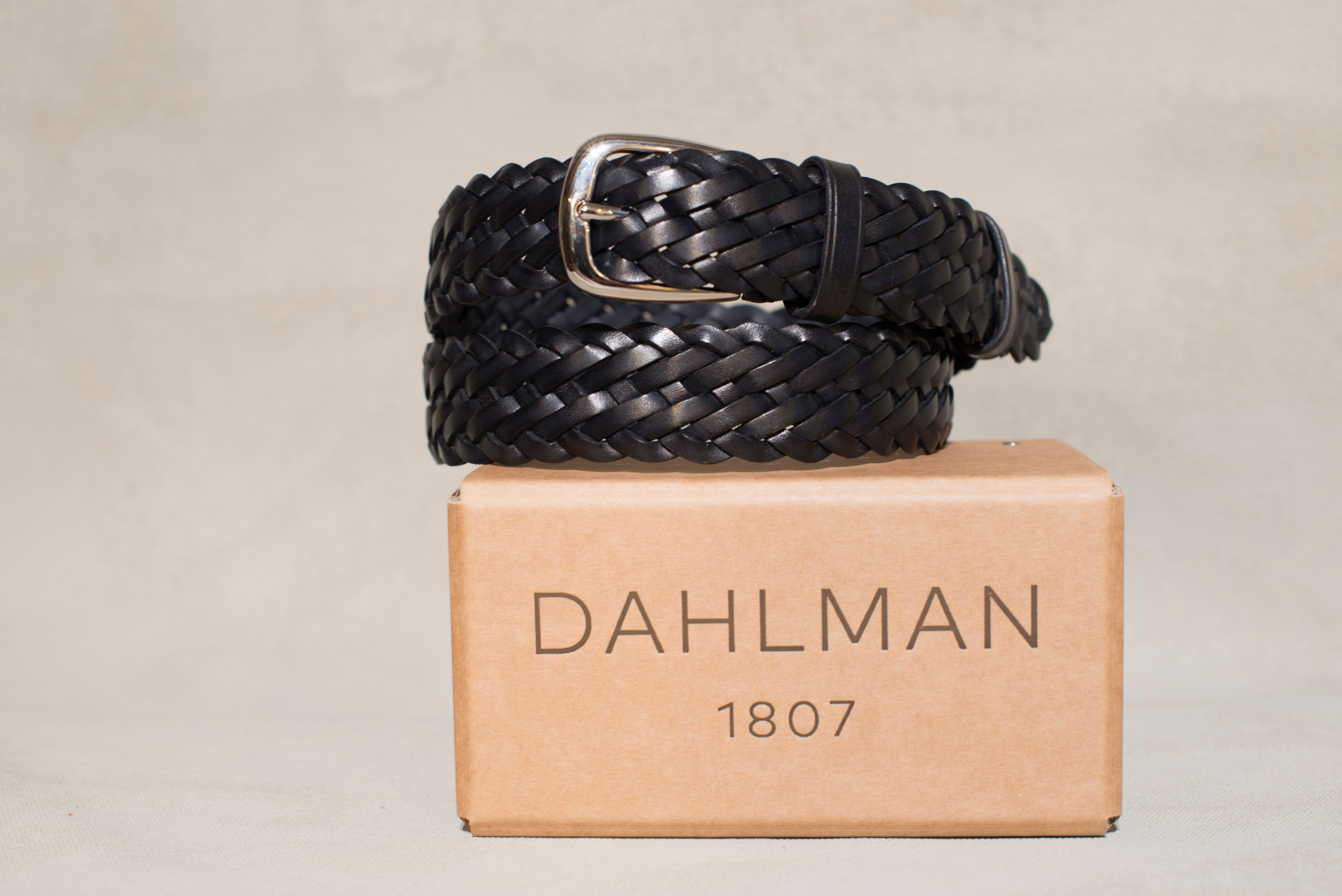 Flettet Bælte, Sort