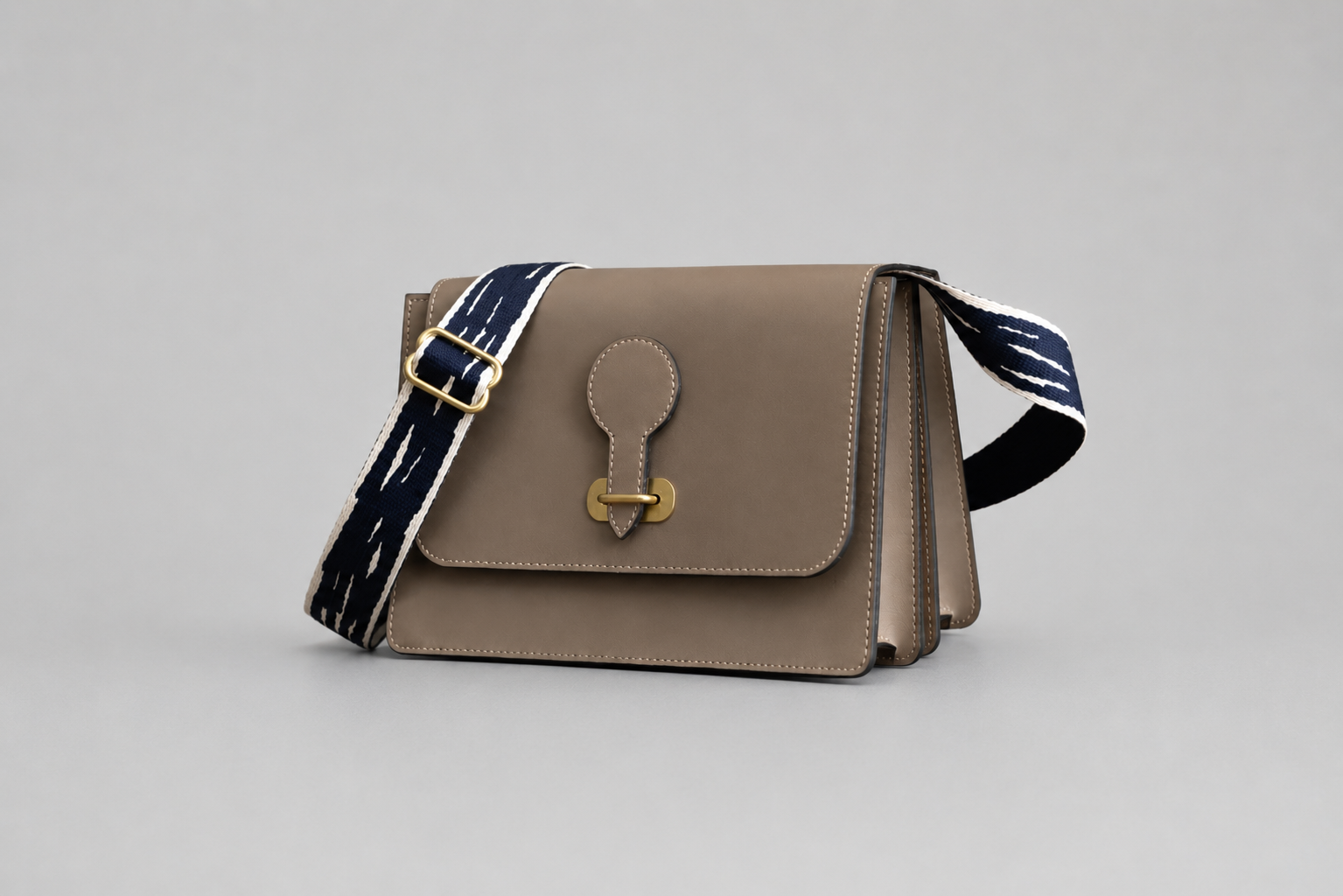 Arch Medium Bag, Stone